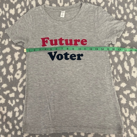 1901 GIRLS SIZE 10/12 GREY FUTURE VOTER TEE - Picture 4 of 5